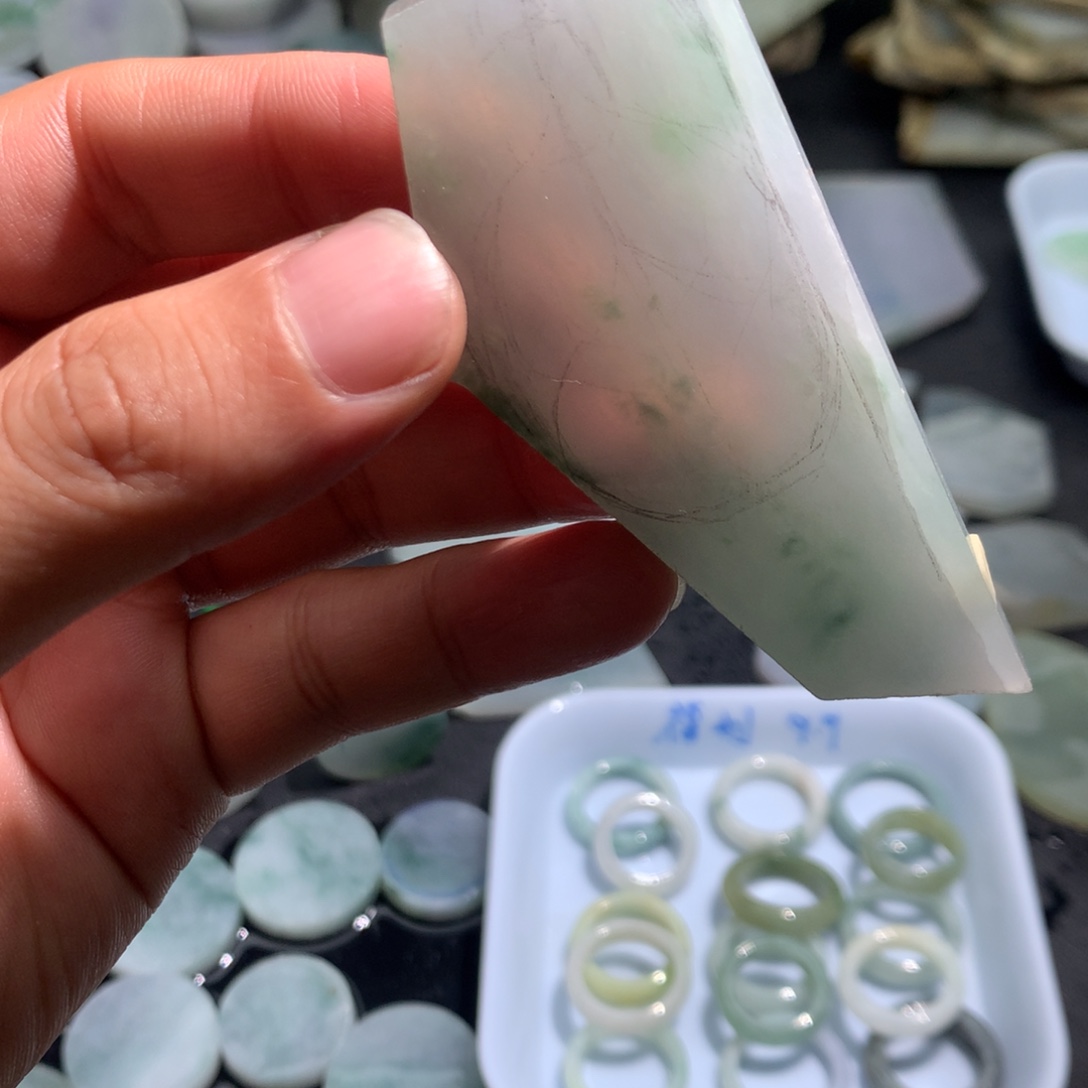 定制翡翠未镶嵌天然翡翠