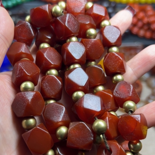 玛瑙/玉髓颈饰未镶嵌