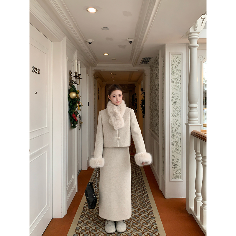 YOKLASS少女家 燕麦杏新中式法式气质加厚韩系小众套装 S40029S54