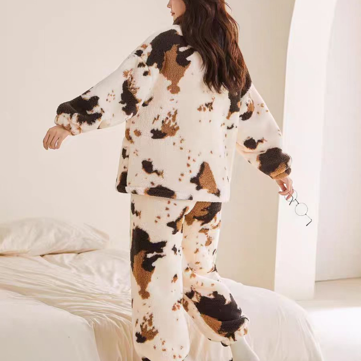 『雨美 Show』1656撞色毛毛睡衣