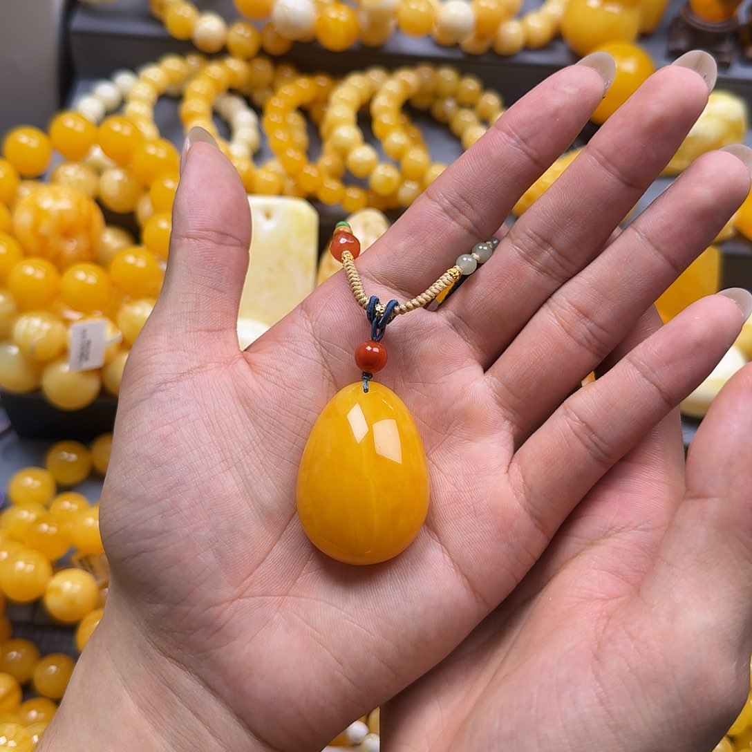 蜜蜡珠宝奇石未镶嵌水滴