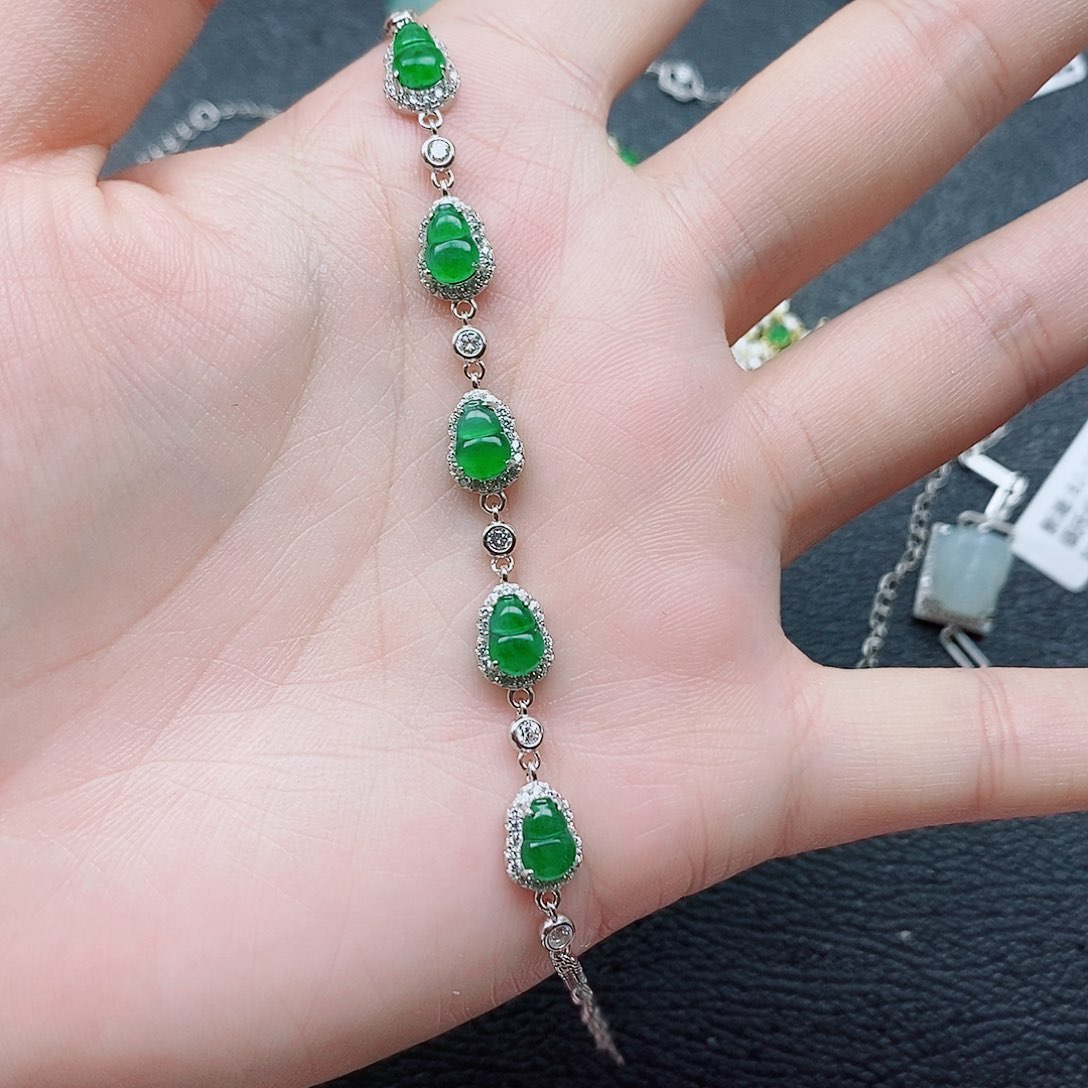 银S925镶嵌戒指翡翠临**姐