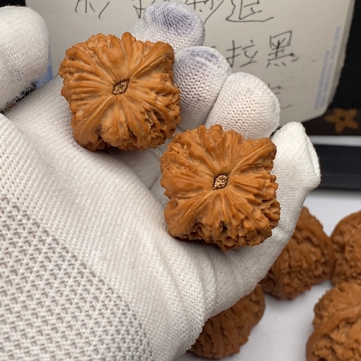 云***火文玩核桃把件南疆石39