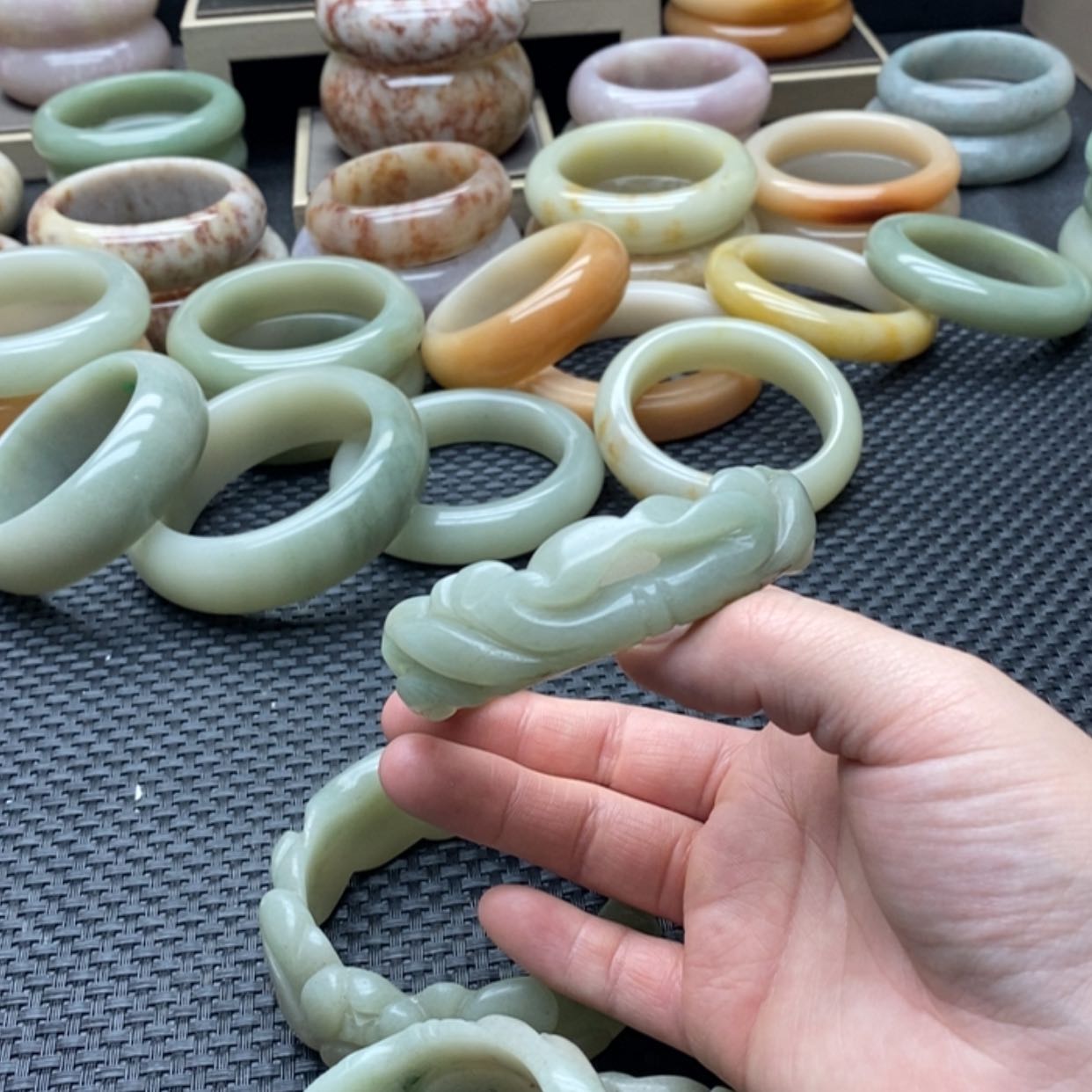 【闪购商品】石英质玉规格未镶嵌