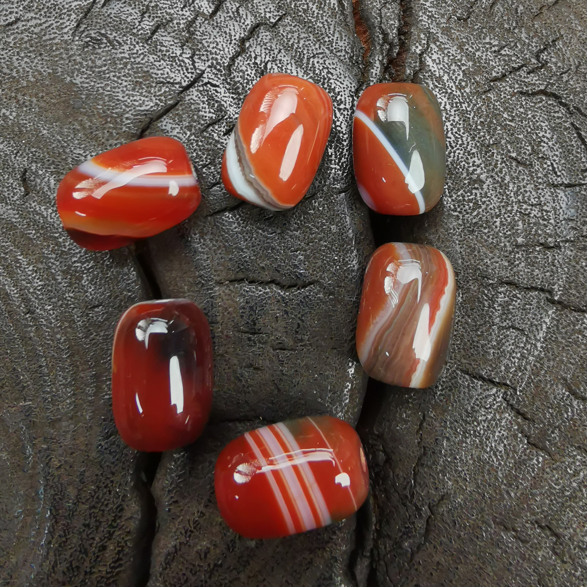 尺寸约9*13mm左右天然缠丝红灰桶珠（多样性发其一，拍12颗穿手串发