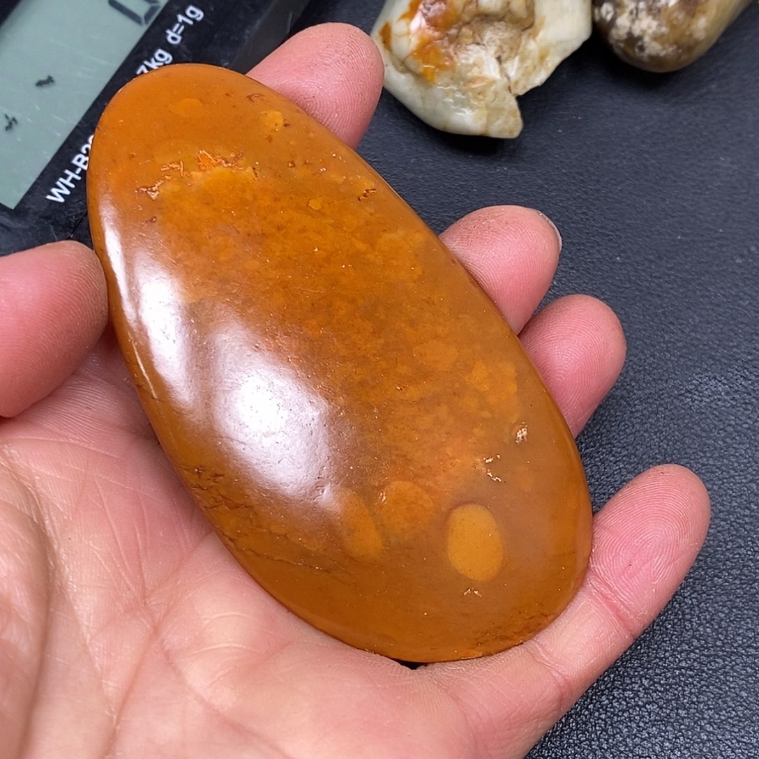 和田玉未镶嵌珠宝奇石