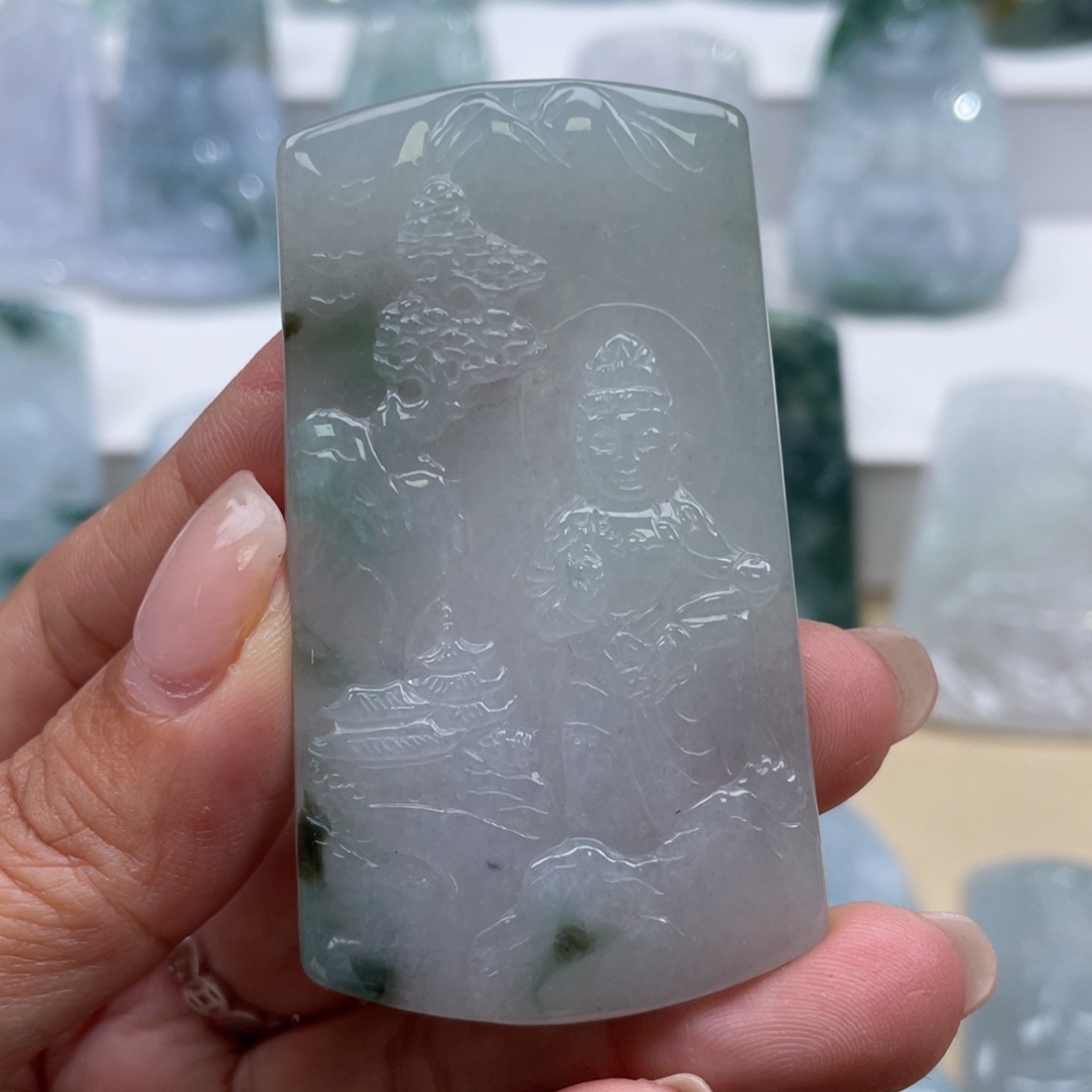 颈饰未镶嵌翡翠观音