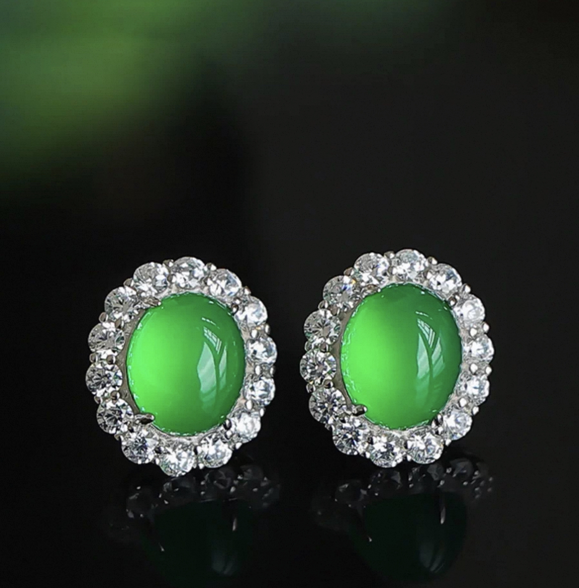 时尚天然冰绿玉髓阳绿蛋面花边耳钉 裸石13×10.5mm