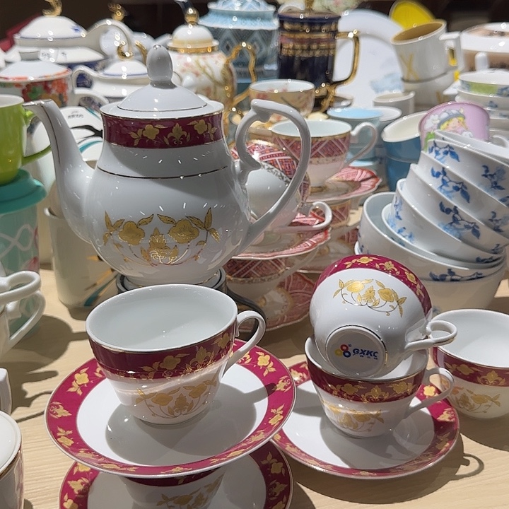 瓷9件套红茶金花套装