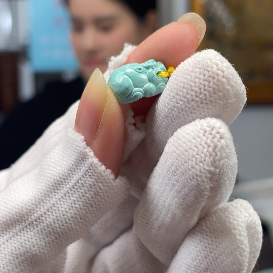 绿松石未镶嵌挂件