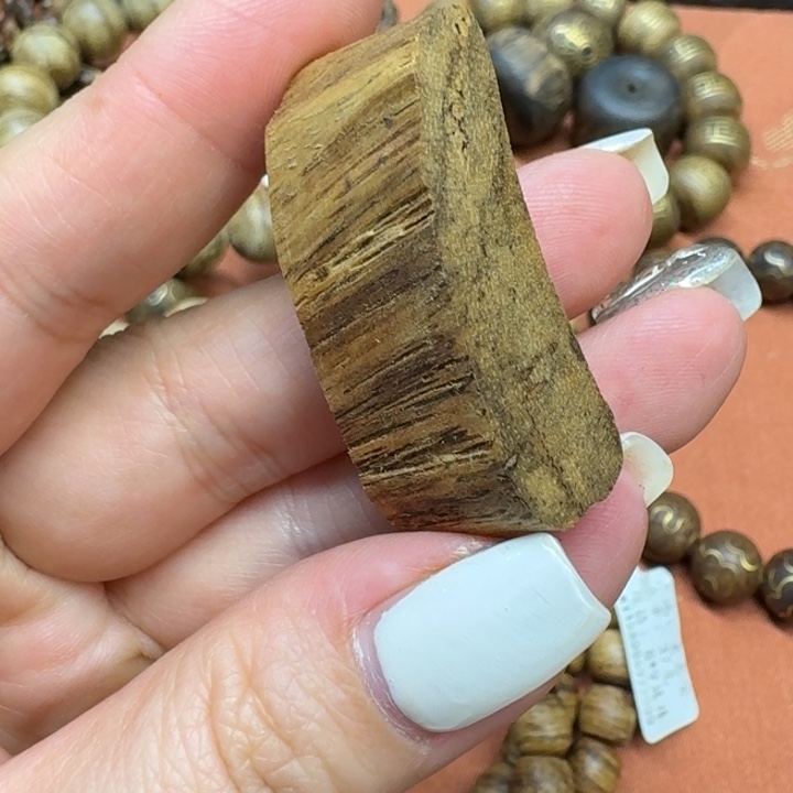 大叶紫檀（黑酸枝木类）