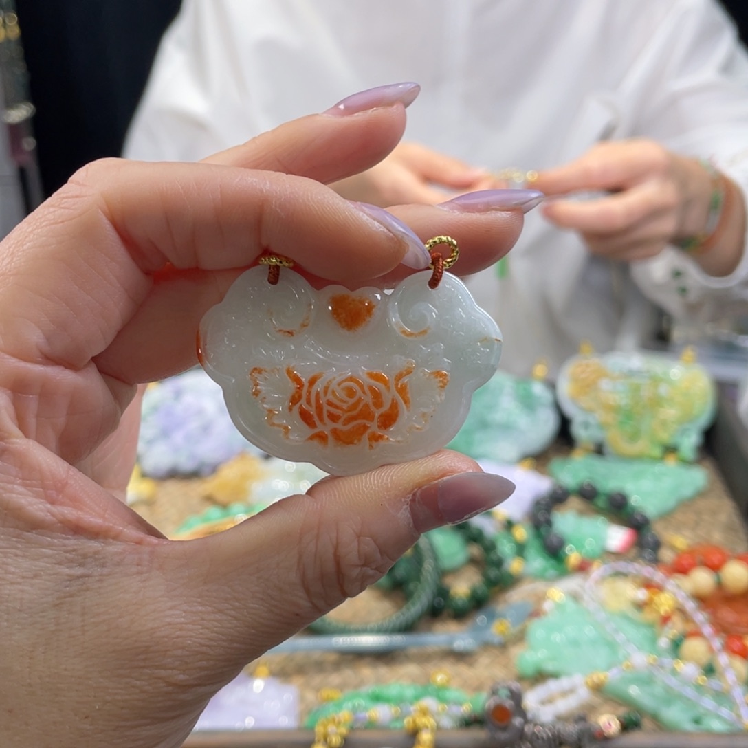 翡翠颈饰未镶嵌小**✿代编织