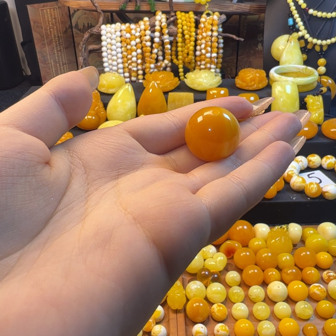 B****老蜡鸡油深飘花卡22单珠一颗