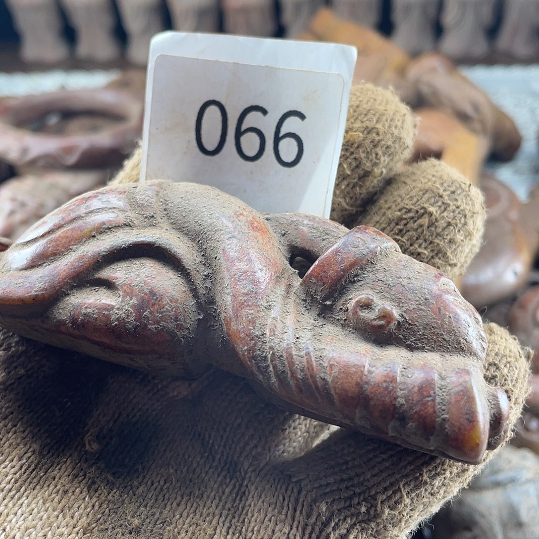 用***9和田玉（糖玉）未镶嵌挂件