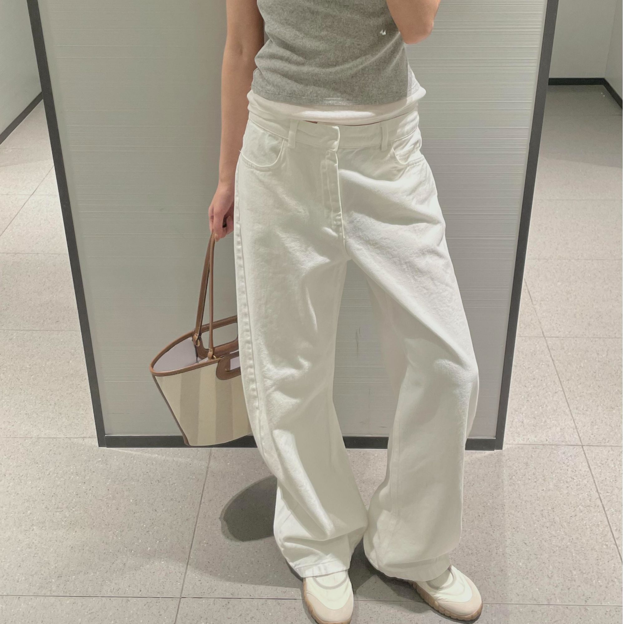 高级垂感白色阔腿牛仔裤女2025夏季新款高腰宽松显瘦直筒拖地裤子