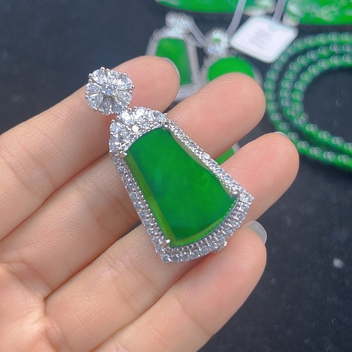 翡翠吊坠(不含链)银S925镶嵌