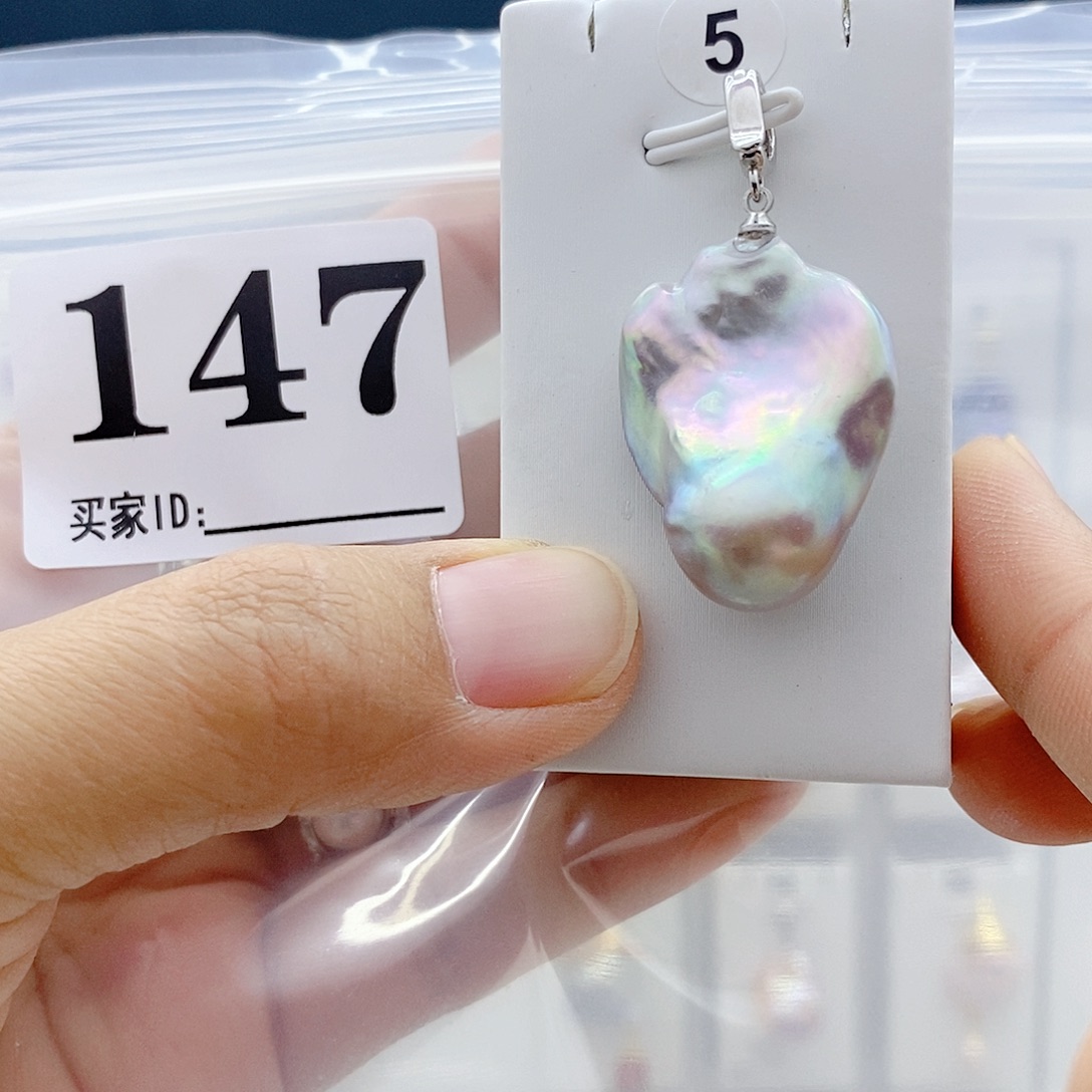 钛钢淡水珍珠颈饰