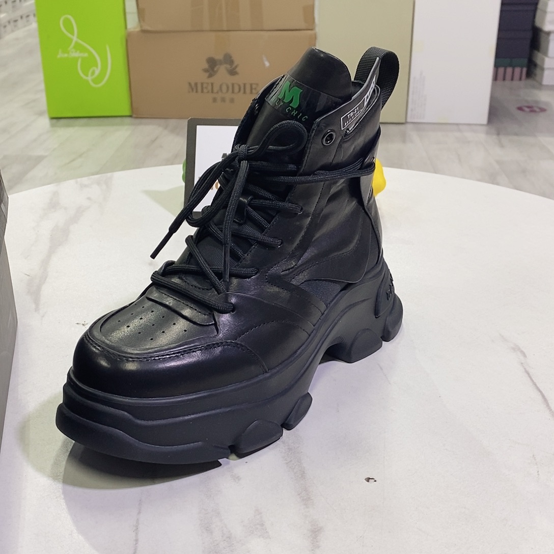 品牌女鞋孤品，以直播间为准，尺码38