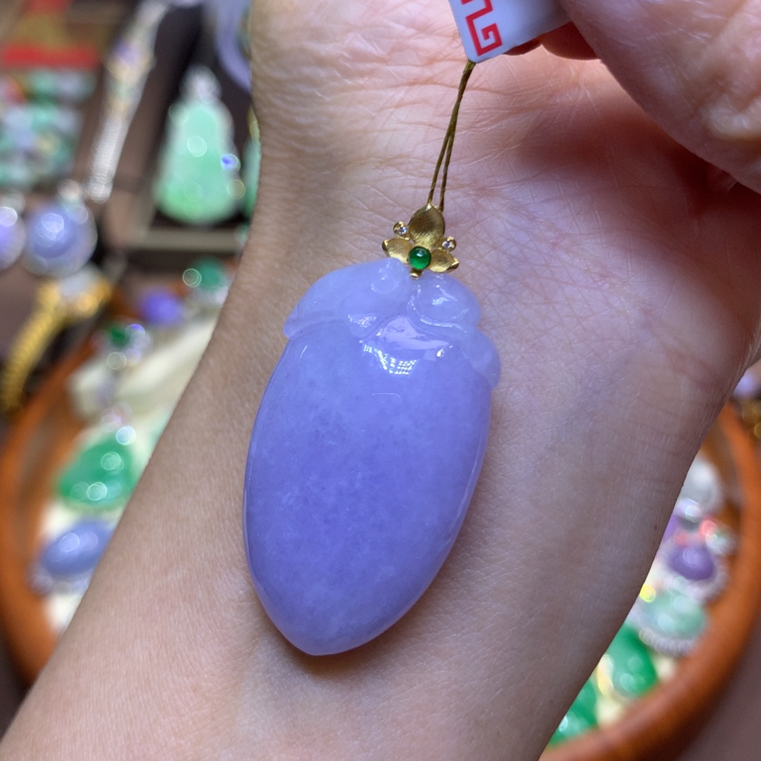 翡翠18K金镶嵌颈饰