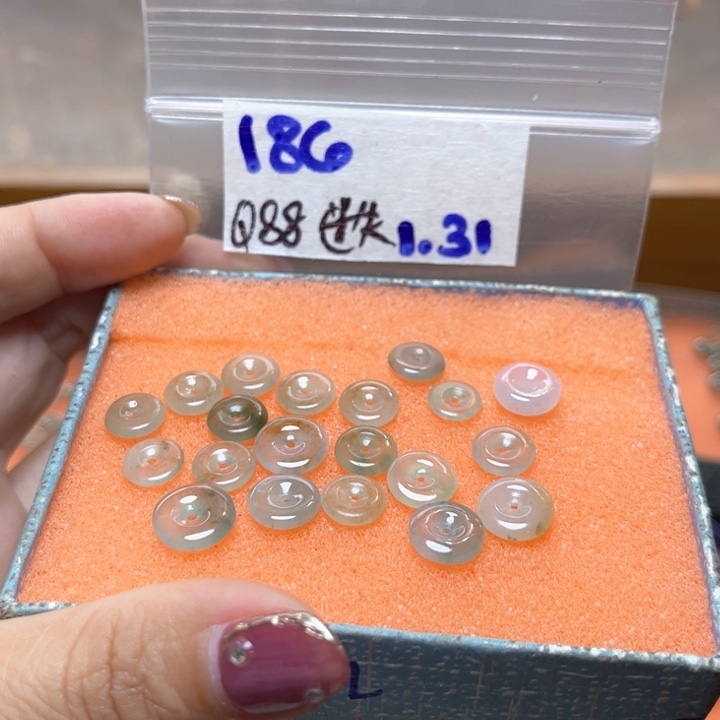 定制翡翠未镶嵌迷*不