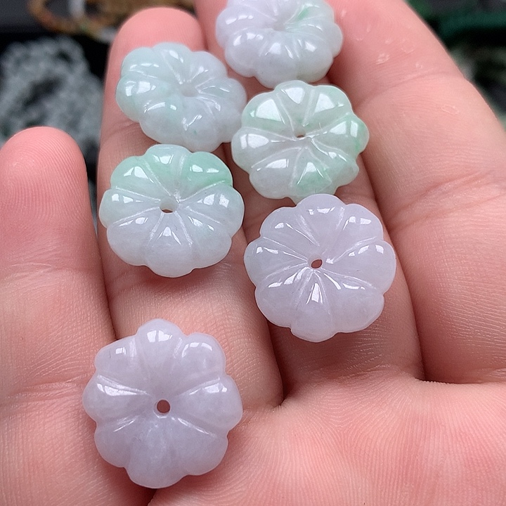 翡翠未镶嵌颈饰翡翠首饰