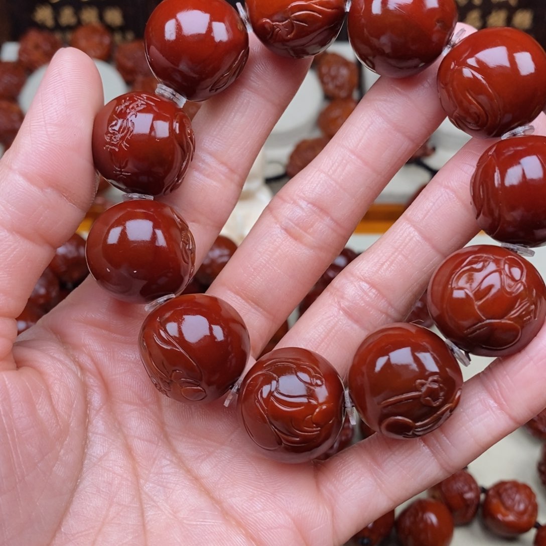 橄榄核吊坠行****a无相佛