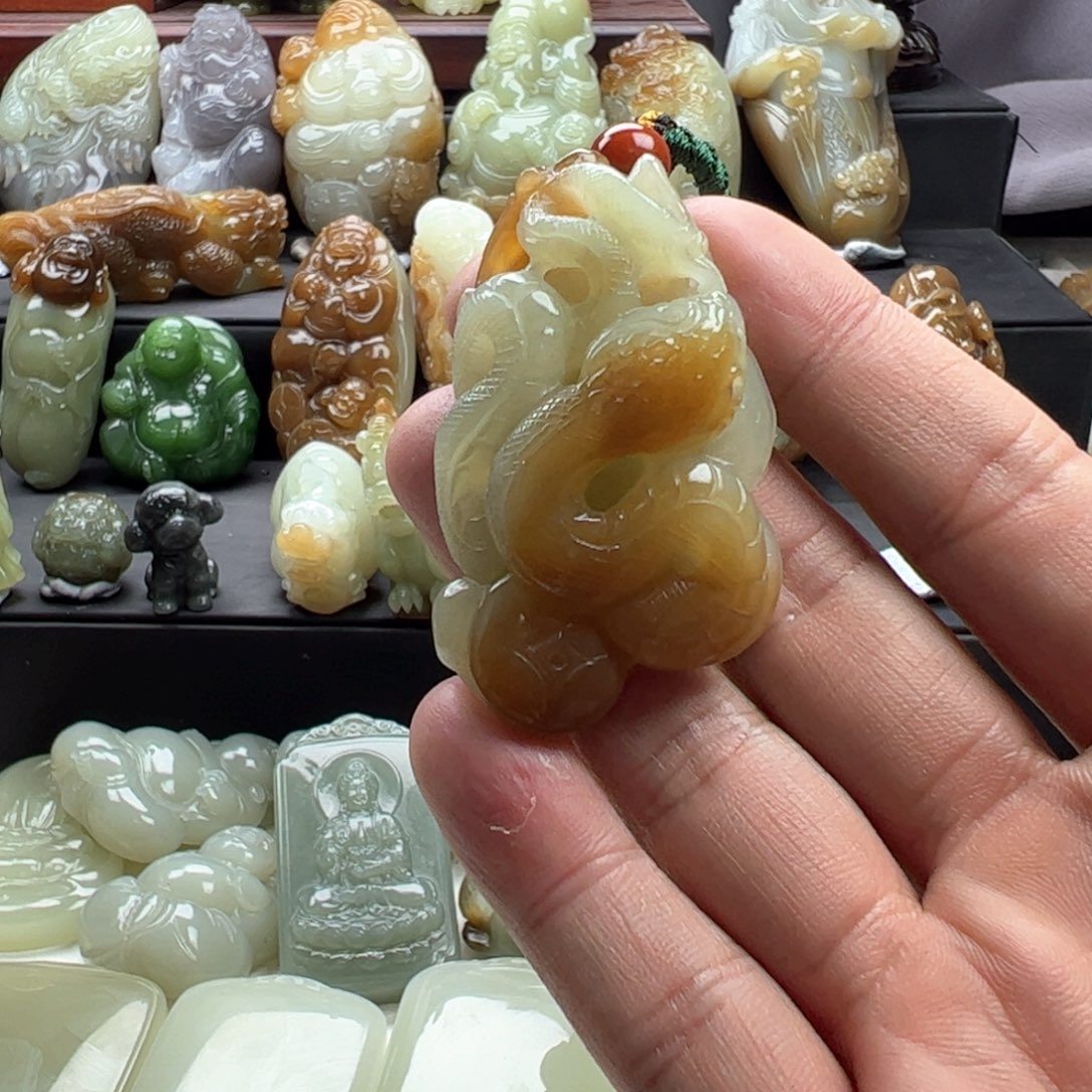 和田玉挂件未镶嵌