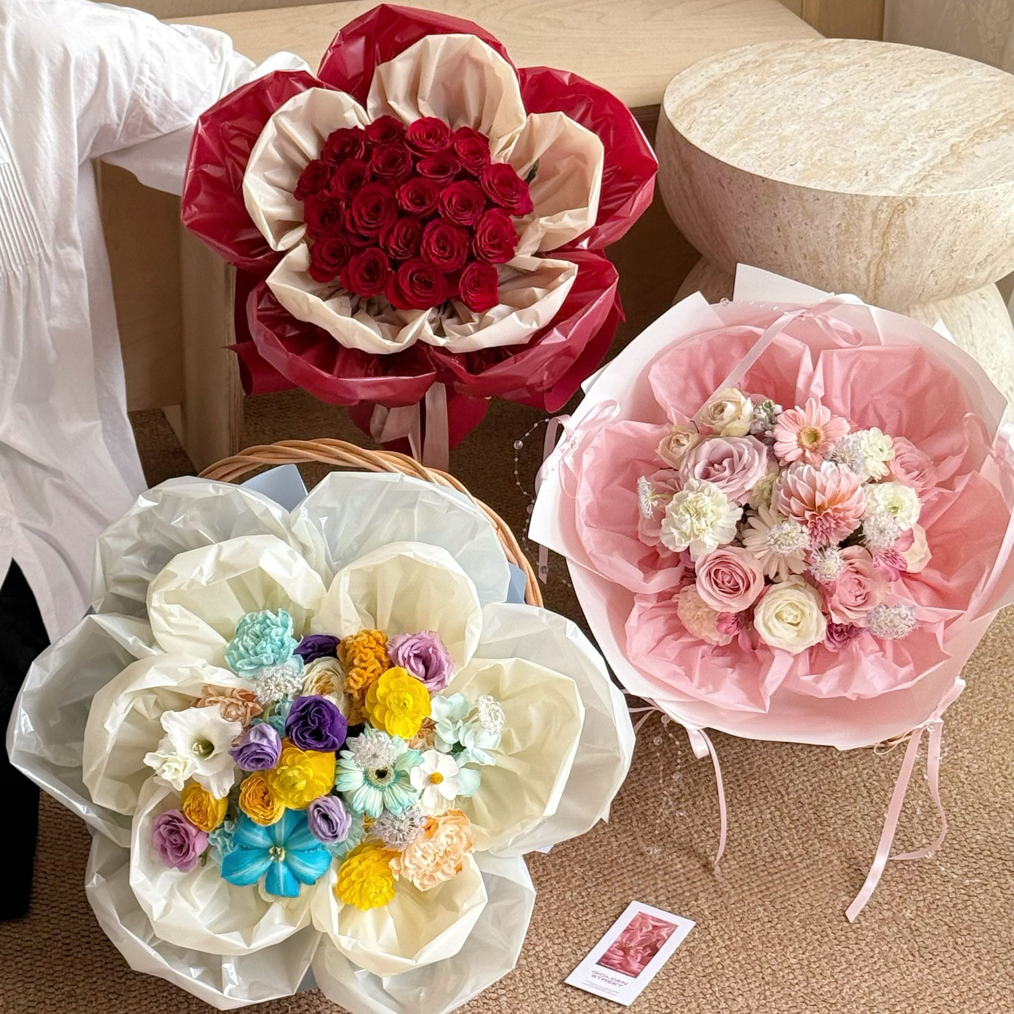 【1帮1】网红花朵蝉翼膜防水撕不破花束包装花店鲜花批发资材