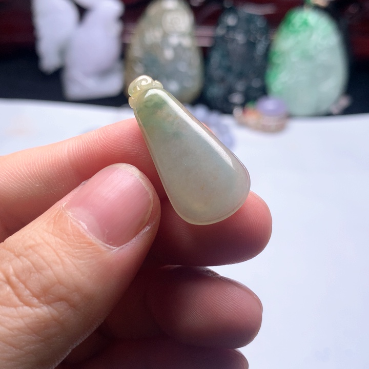 翡翠颈饰未镶嵌瓜4