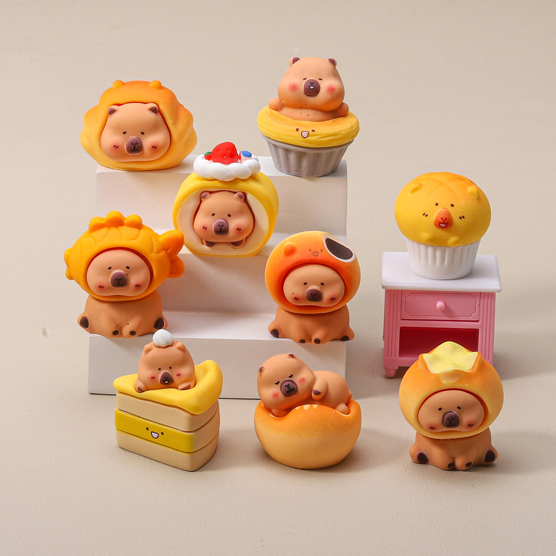 【双许愿+九宫格】甜品卡皮巴拉树脂摆件