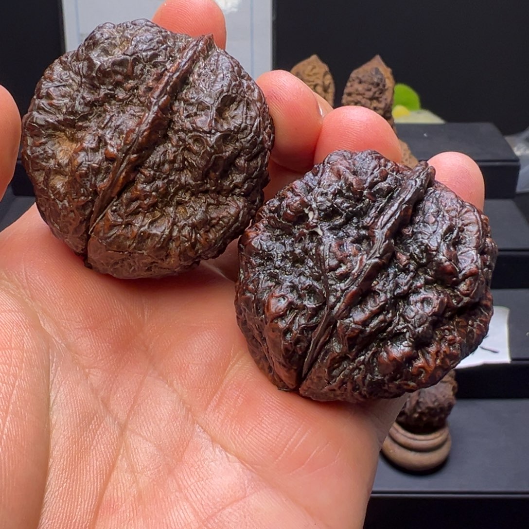 文玩核桃吊坠金刚佛手43mm