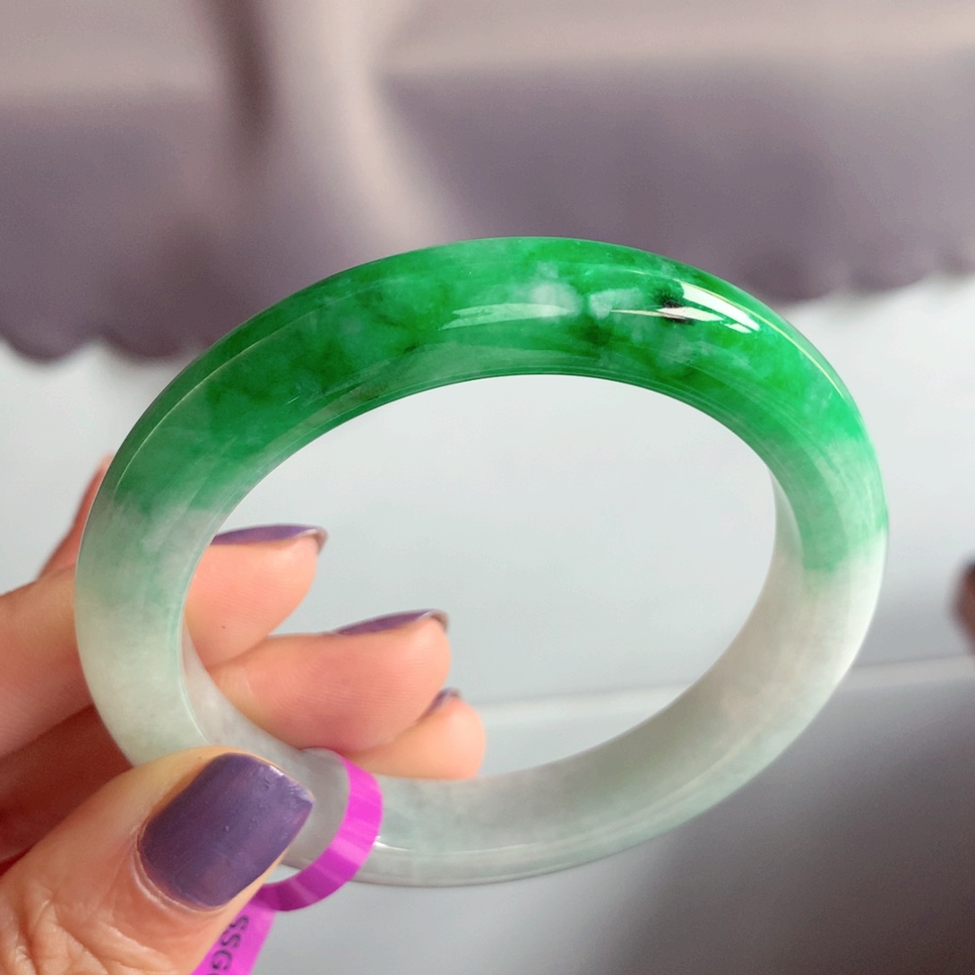 翡翠手镯未镶嵌缅甸翡翠