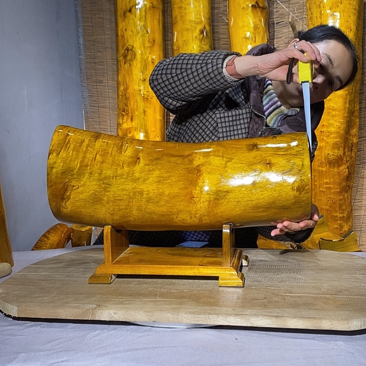 溢***海木金丝楠木横财摆件