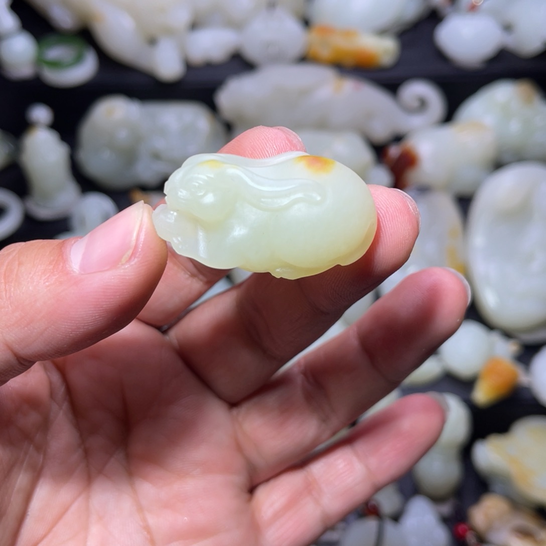 和田玉颈饰未镶嵌兜**糖