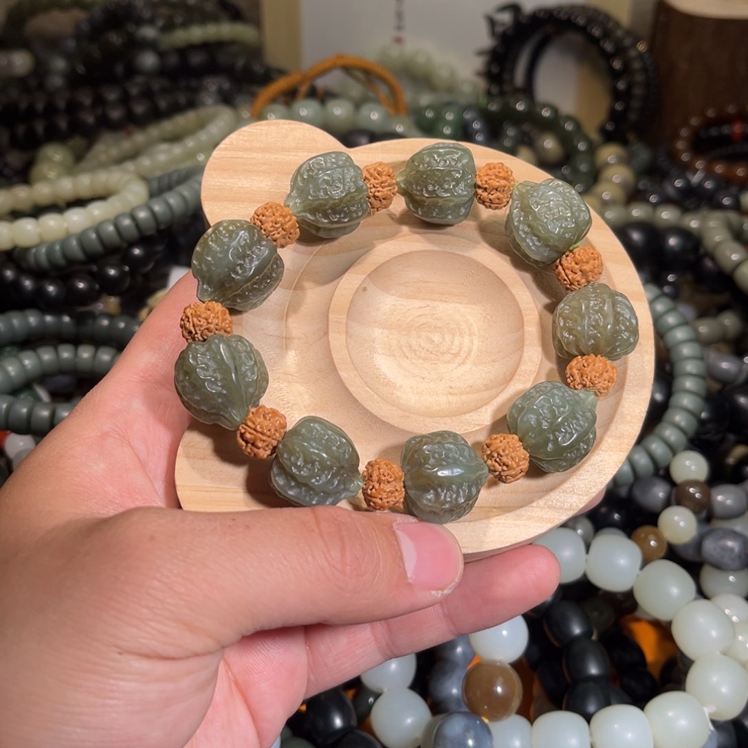 和田玉手链未镶嵌