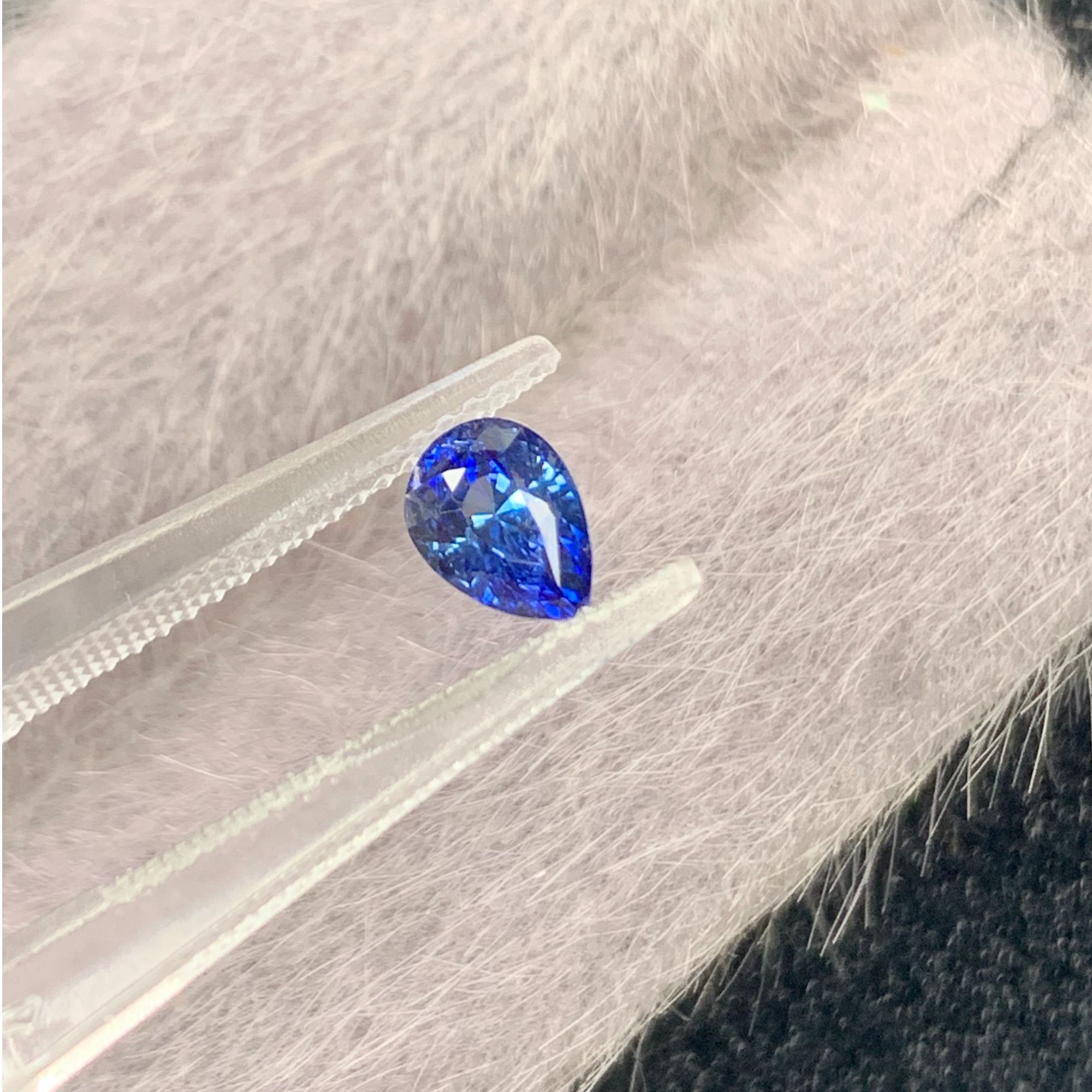 天然蓝宝石水滴切割未镶嵌1.11ct（0496）