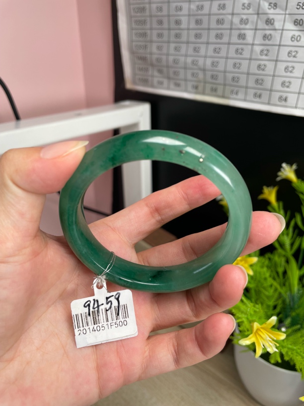 56圈纯天然独龙玉 满圈满绿 清浅温柔时尚