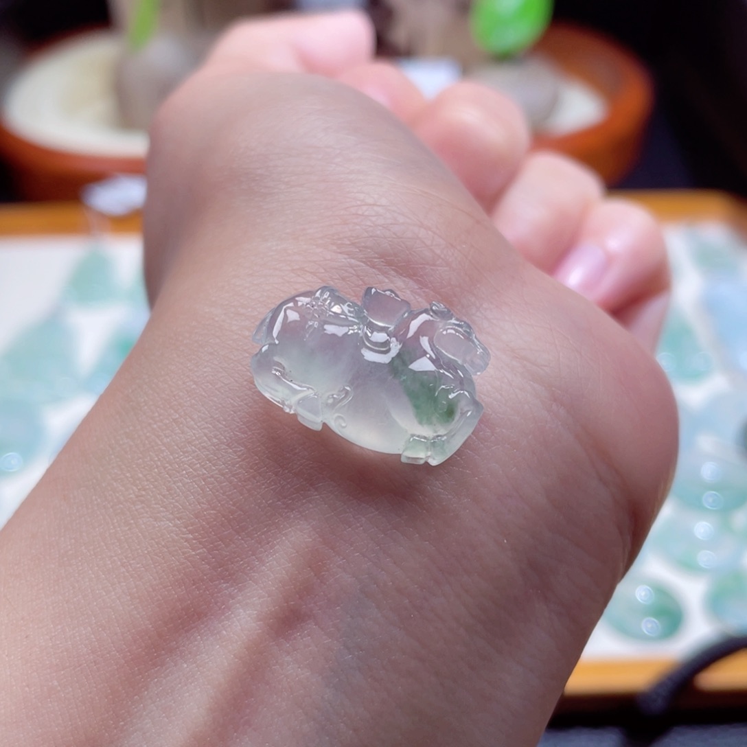 翡翠颈饰未镶嵌马