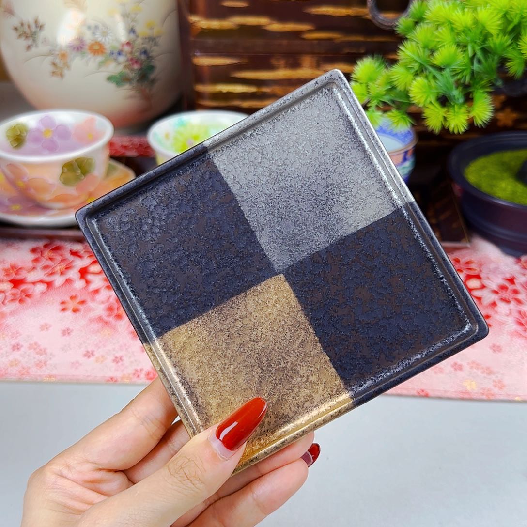 他家茶具瓷器真美！