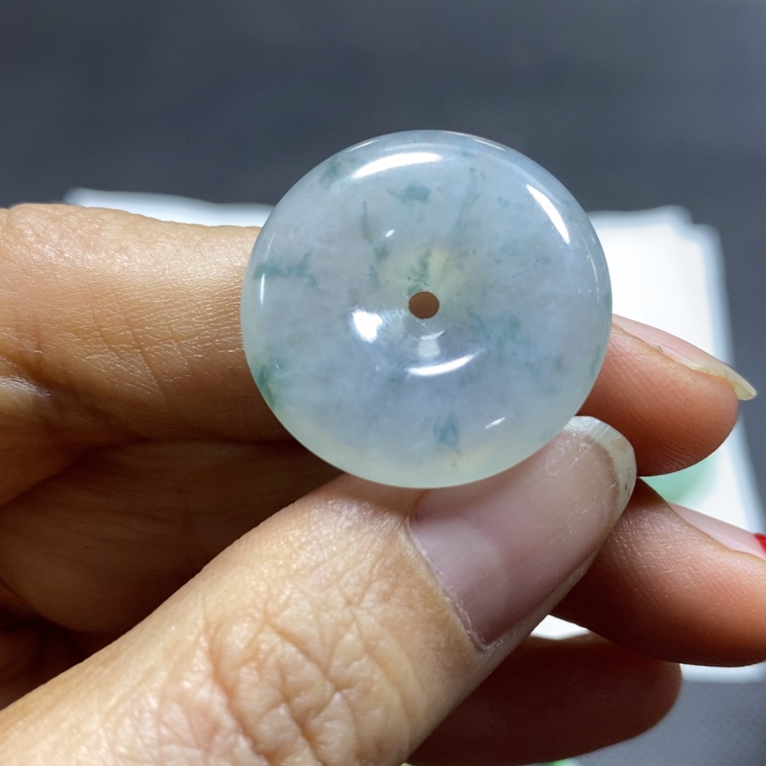 定制翡翠未镶嵌挂件