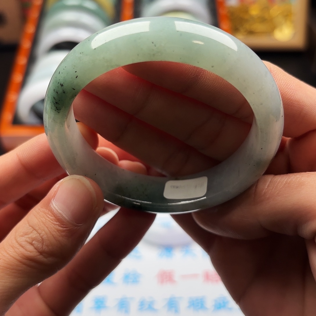 翡翠未镶嵌手镯5758x5 90