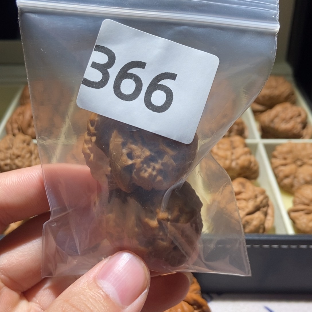 把件文玩核桃36蹬腿