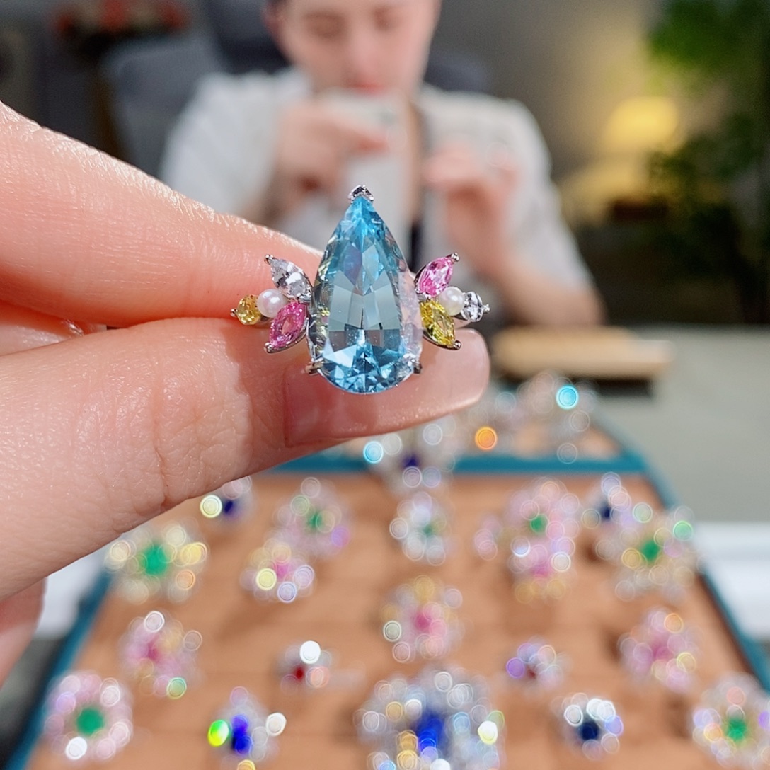 戒圈海蓝宝石铂Pt950镶嵌4.87ct