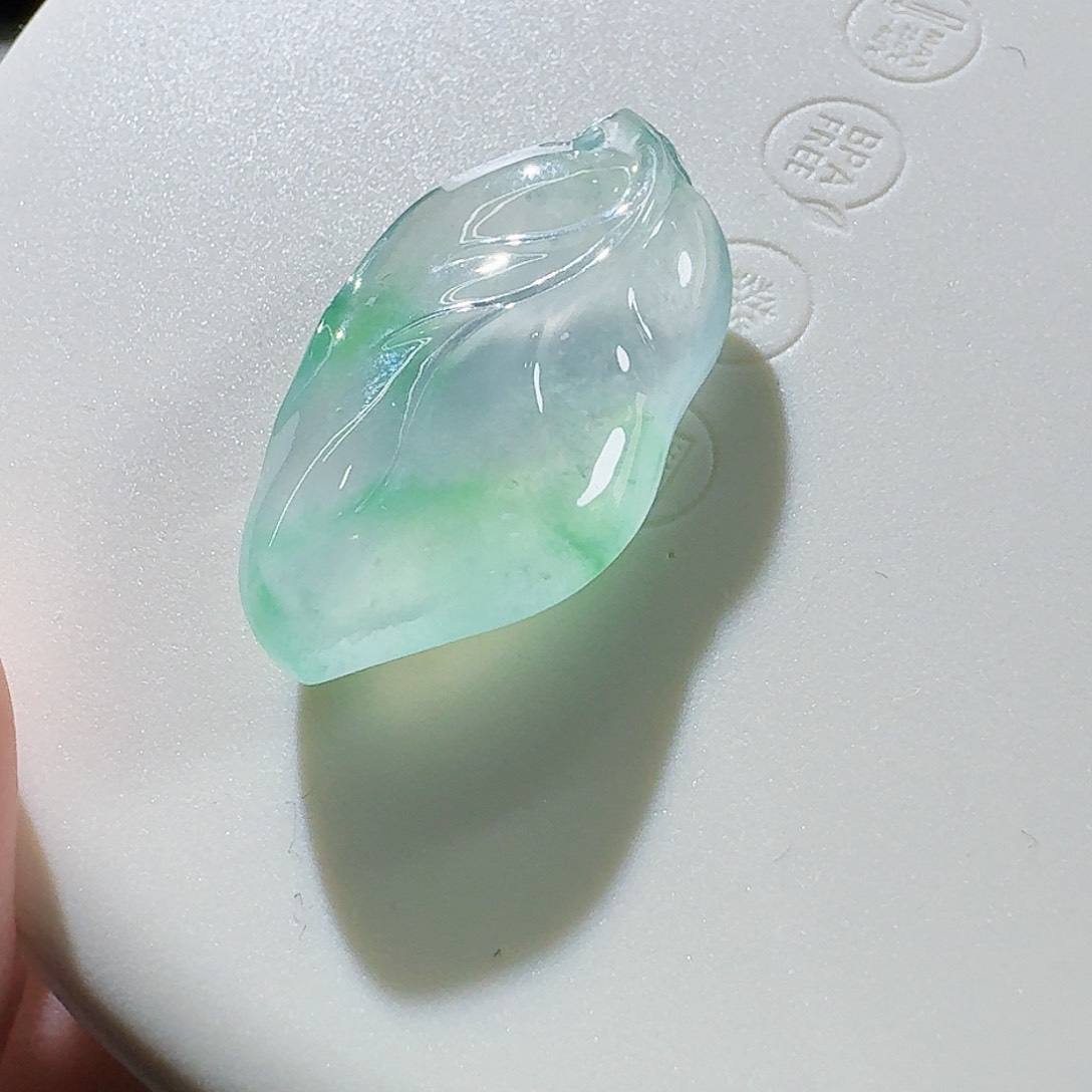 翡翠颈饰未镶嵌随行叶子