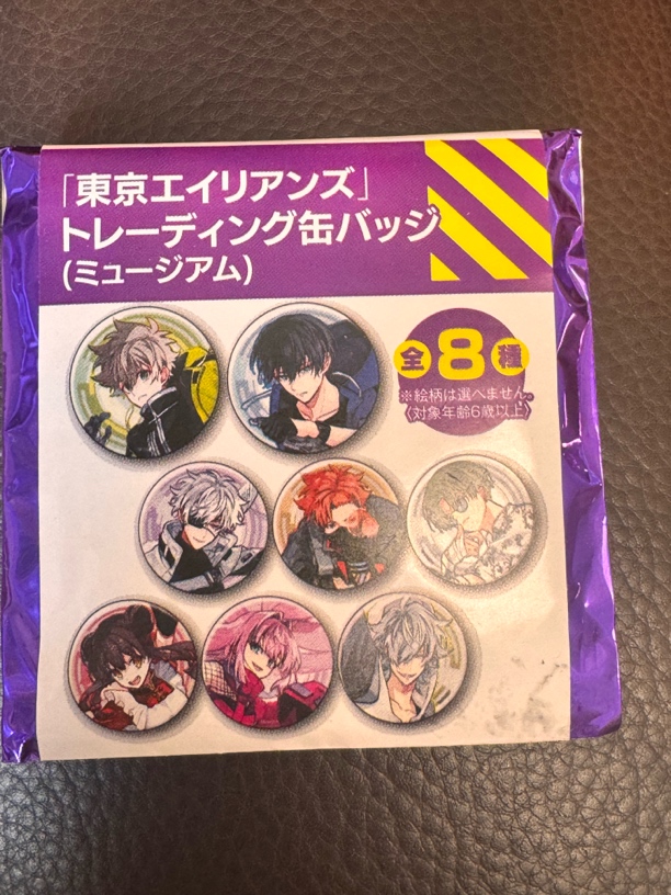 东京异星人 原画展战斗服吧唧（默认代拆，未成年禁止下单）