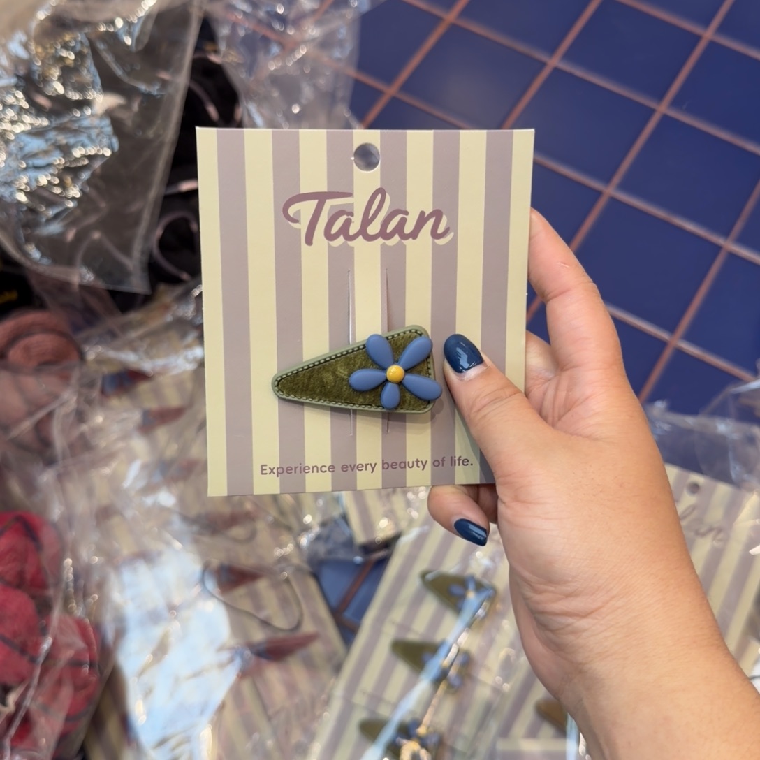 布艺非金属特价蓝色小花压夹