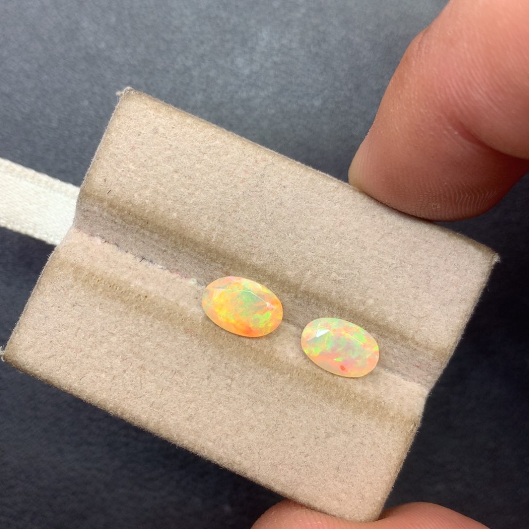 欧泊裸石未镶嵌1.45ct天然欧泊