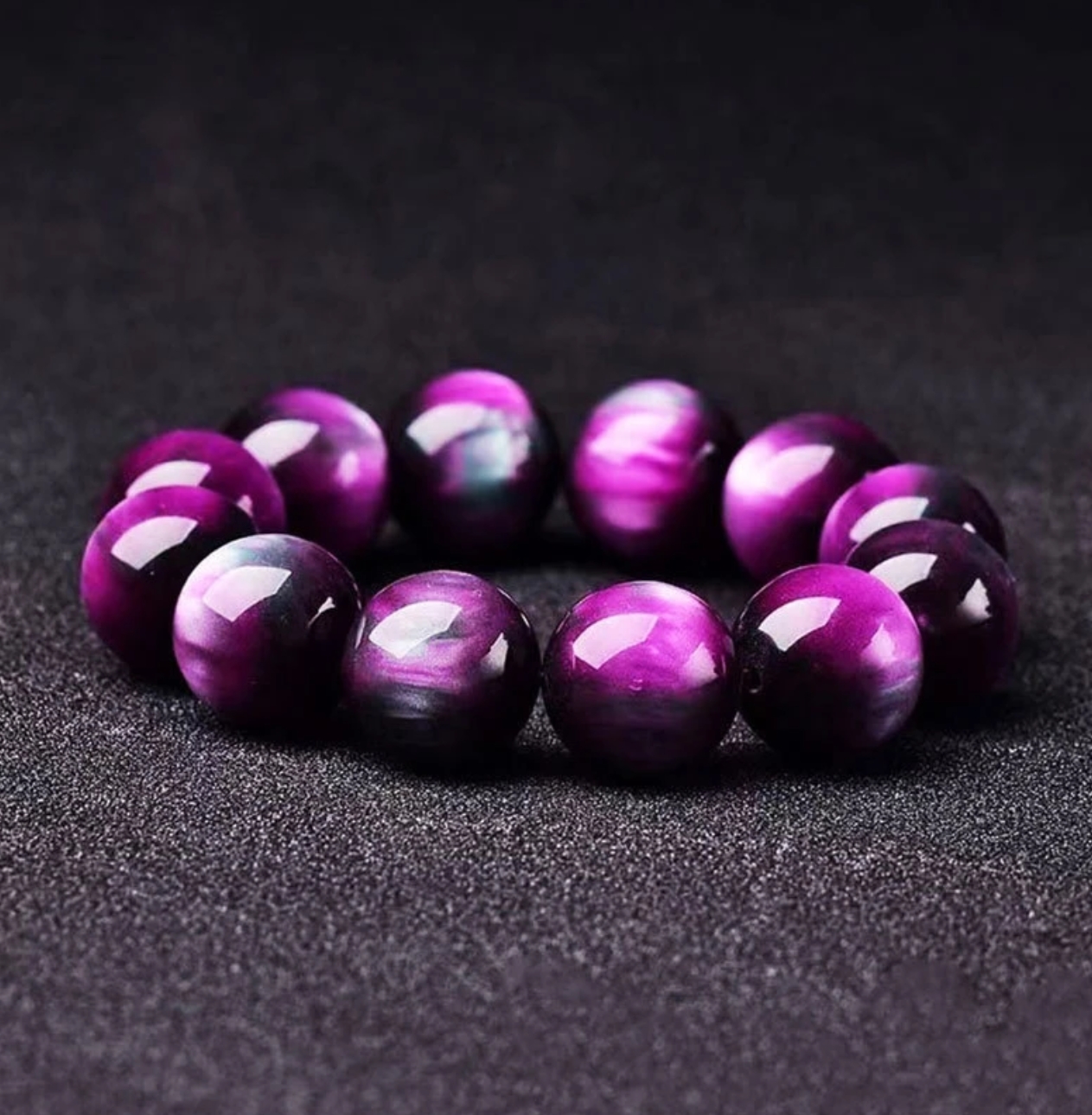 T087-乌梅子酱猫眼菩提手串（无礼盒）