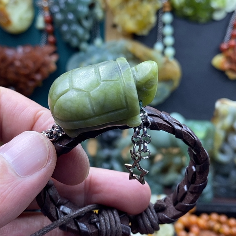 【闪购商品】未镶嵌岫玉手牌