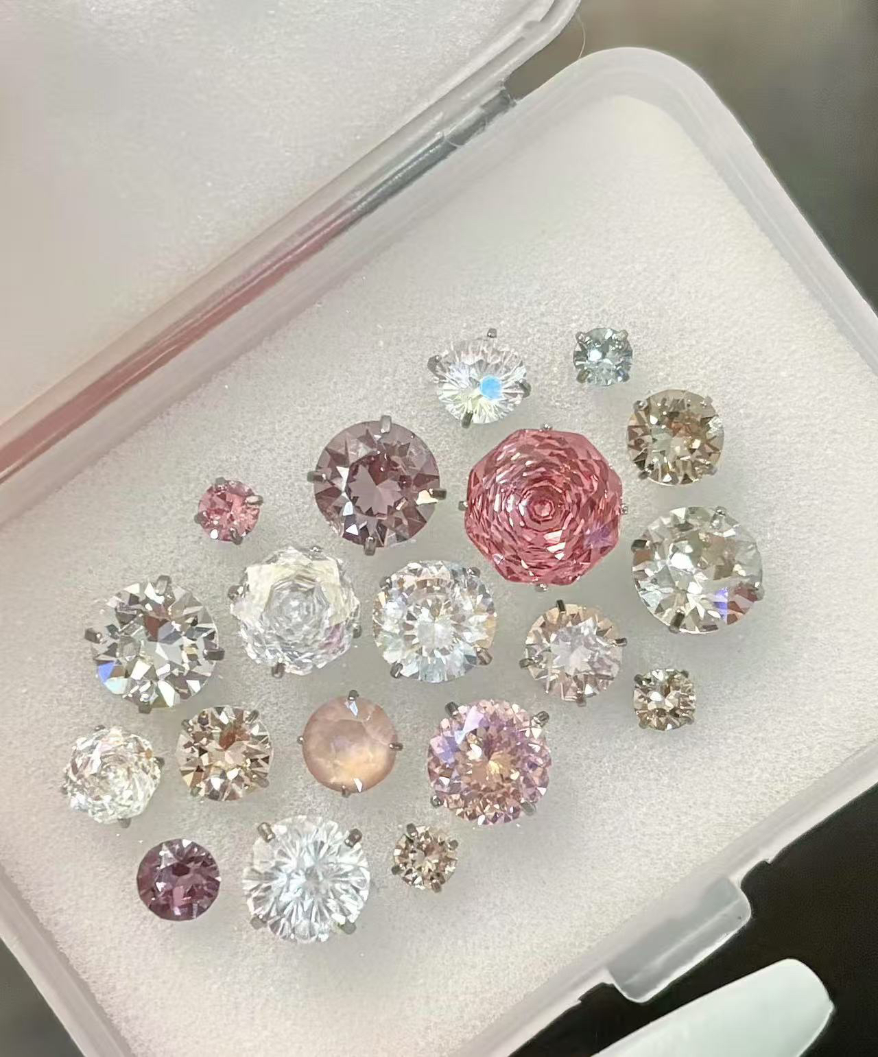 合金玻璃耳饰 耳钉对对碰气质轻奢时尚可爱百搭螺旋钛钢彩色